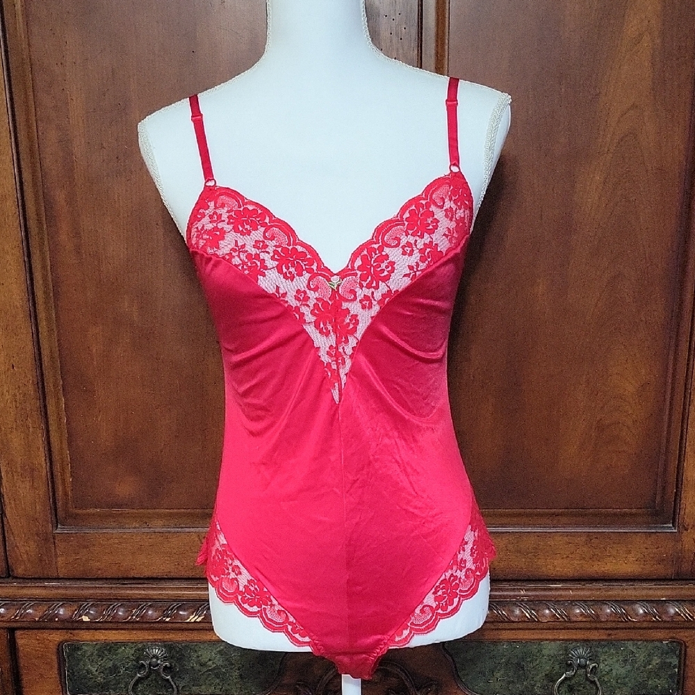Vintage Union Tag Women's S Red Lace Bodysuit